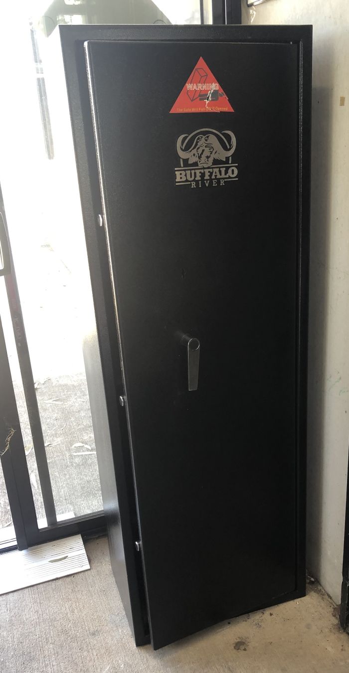 BRS4113S3 Buffalo River Safe Silver 10 Gun 1500X520X360mm 77Kg